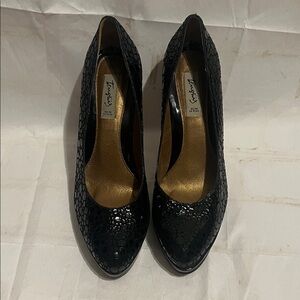 Elegant Black Textured Heels by Tangus Made from Peru 🇵🇪